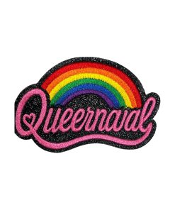 Queernaval embleem - geborduurde regenboog en roze letters op zwarte glitterstof